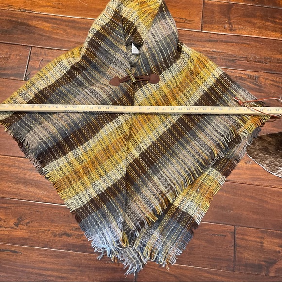 MARC NNEW YORK elegant shades of brown & gold fringe cape/poncho One Size - Picture 13 of 15